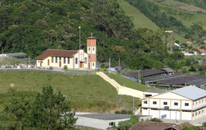 F- 04 - Igreja católica de Santa Isabel da Hungria.